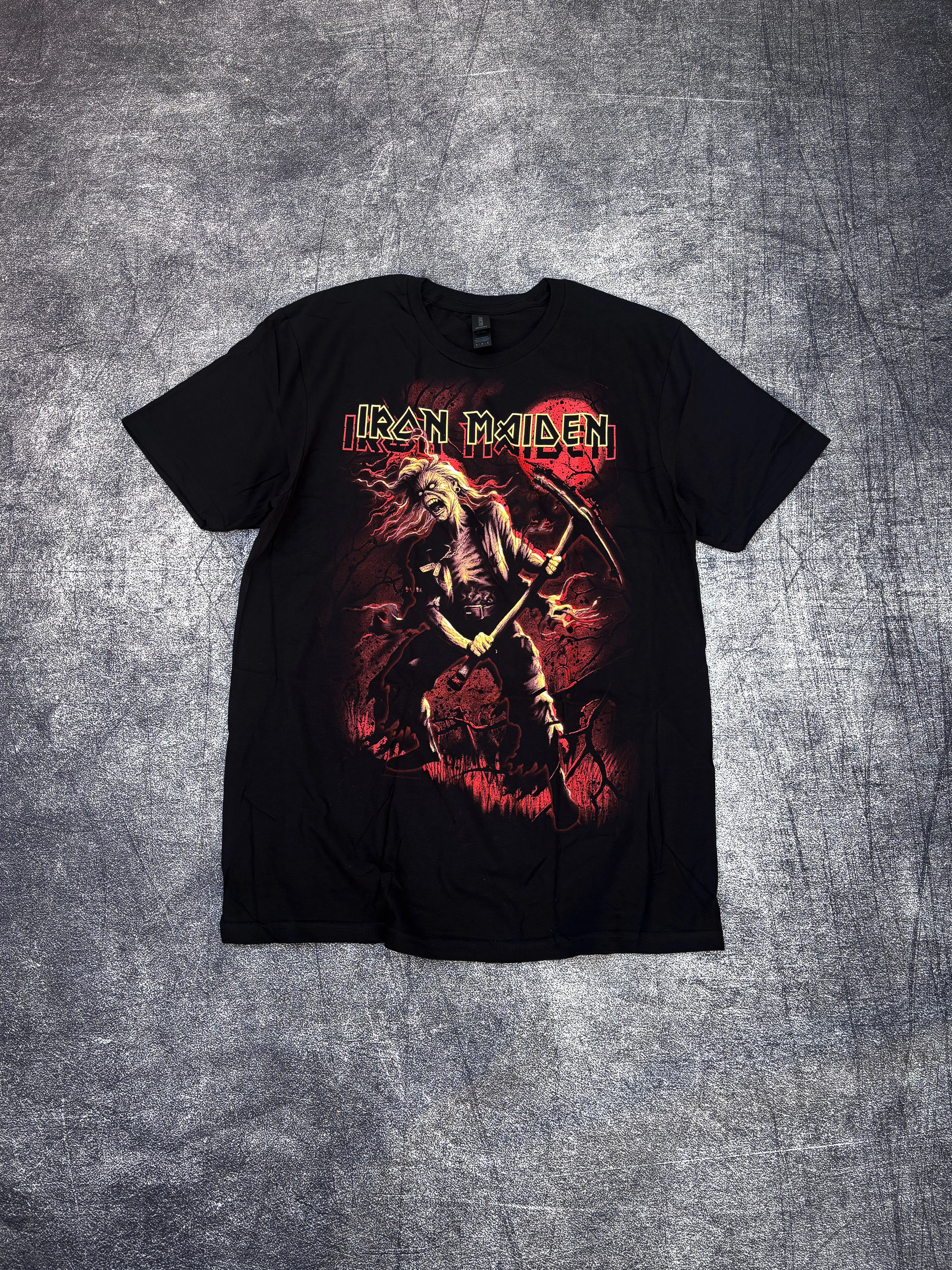 Iron Maiden - Benjamin Breeg Red Graphic