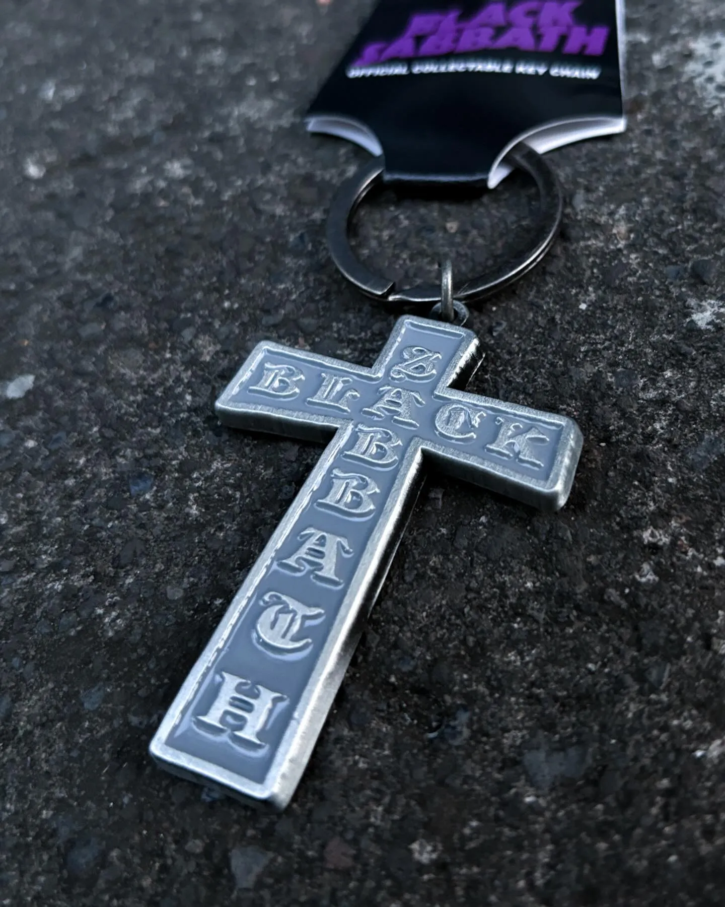 Black Sabbath - Cross Keychain