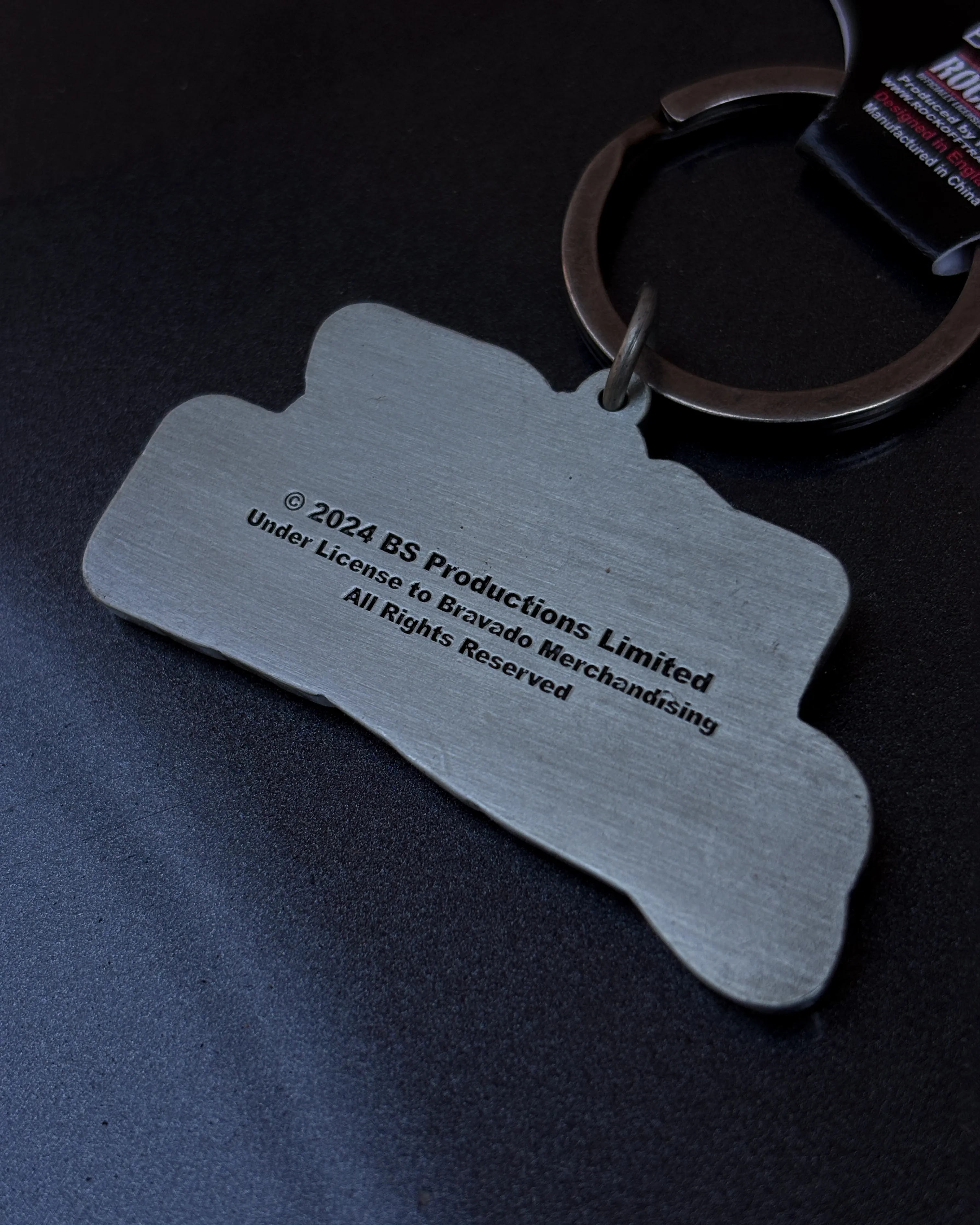 Black Sabbath - Wavy Logo Bordered Keychain