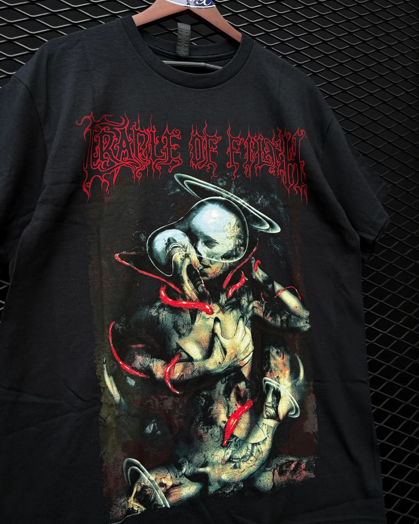 Cradle Of Filth - We Wish To Live Deliciously