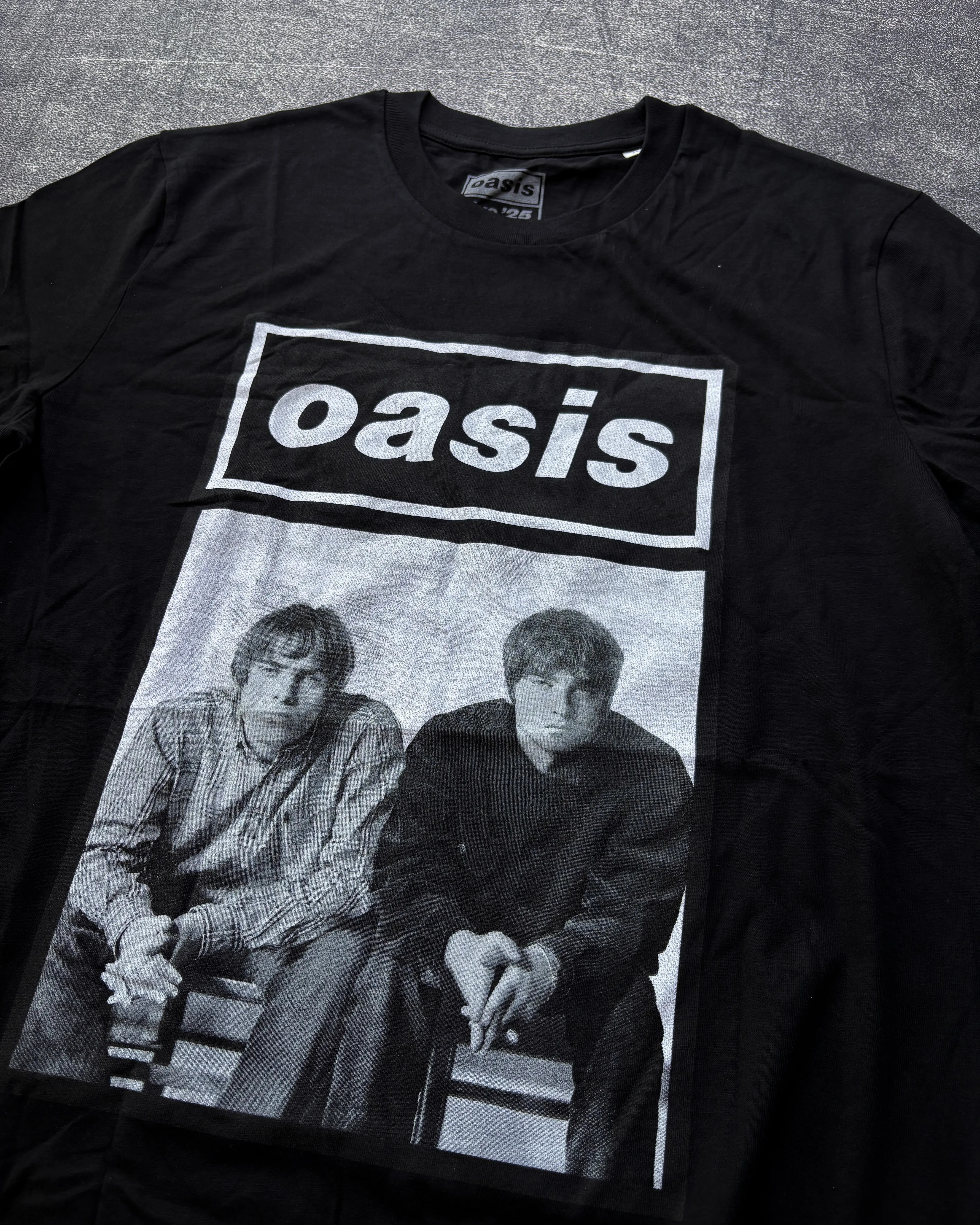 Oasis - Wonderwall Live 25 World Tour