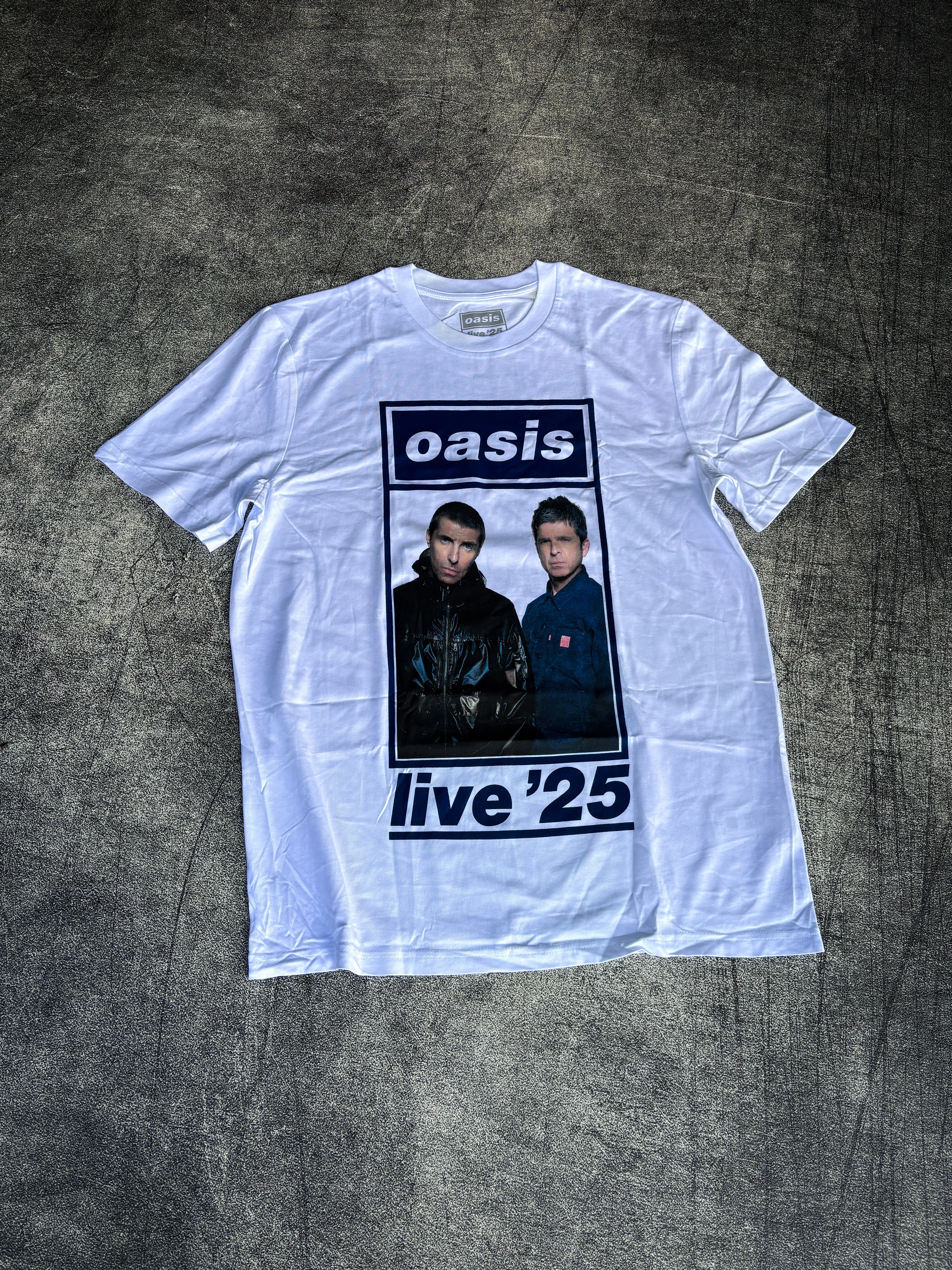 Oasis - Colour Photo Live 25 World Tour