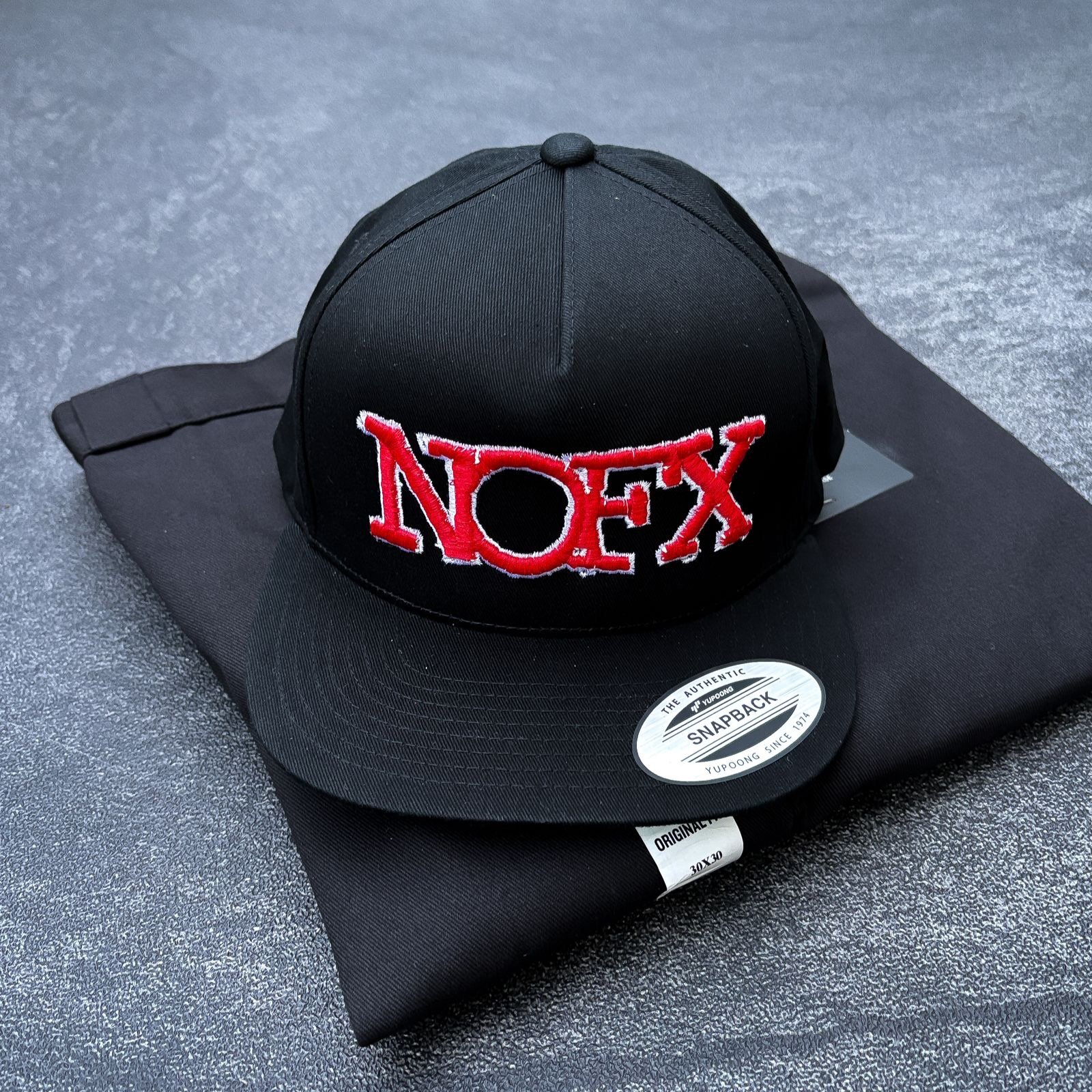nofx black/red logo snapback
